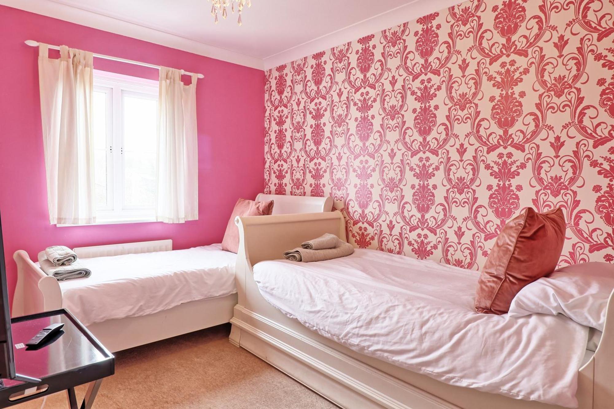 By Buildersbeds - Paignton House 4 Bedrooms Harold Wood Exterior photo